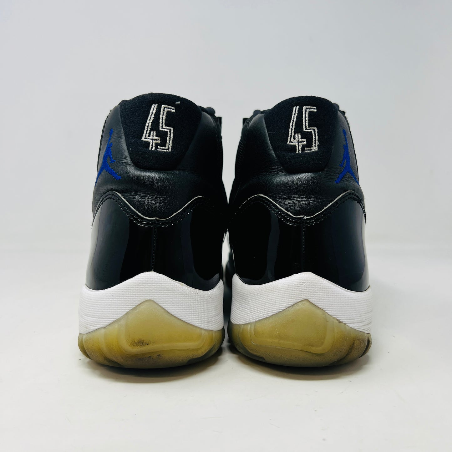 Jordan 11 Retro Space Jam (2016)