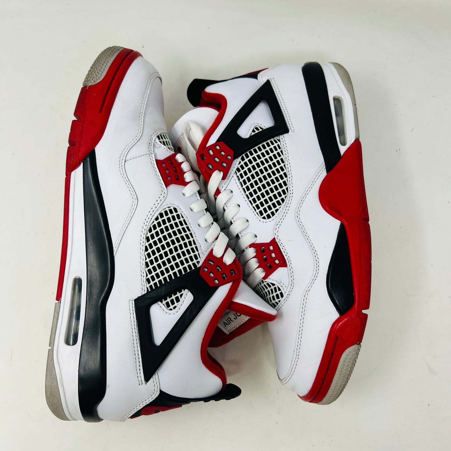Jordan 4 Retro Fire Red (2020)