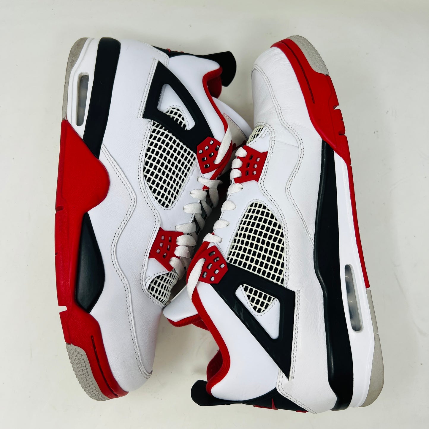 Jordan 4 Retro Fire Red (2020)