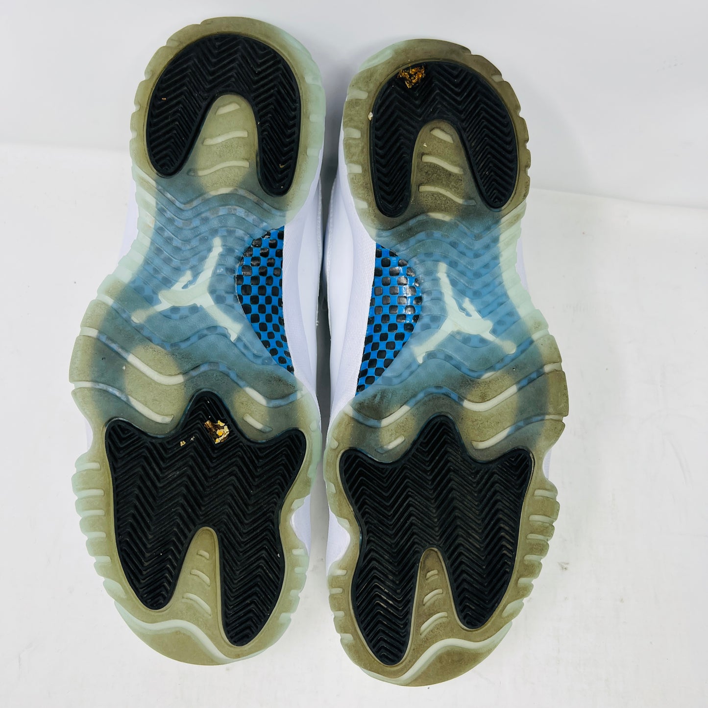 Jordan 11 Retro Low Legend Blue