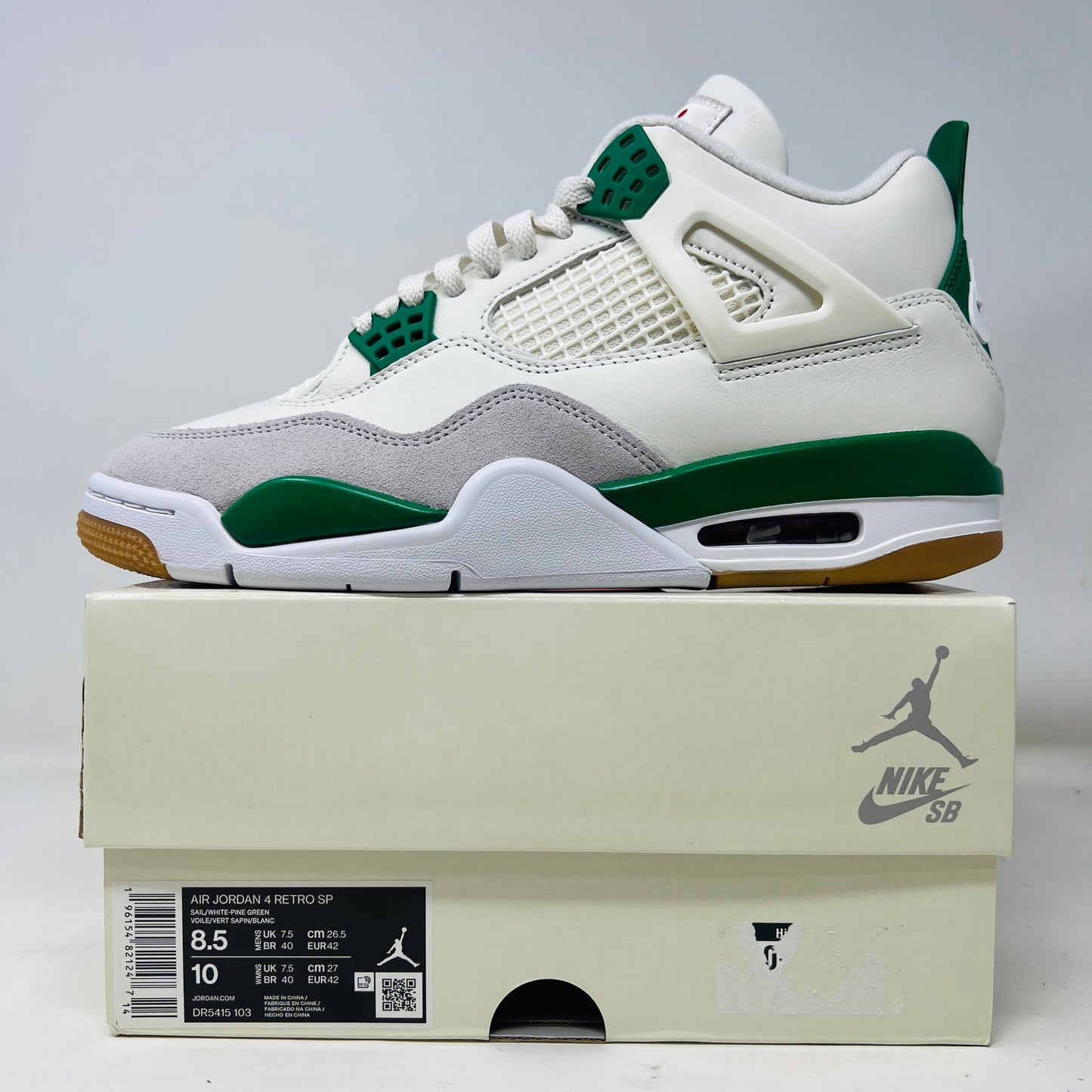 Jordan 4 Retro SB Pine Green