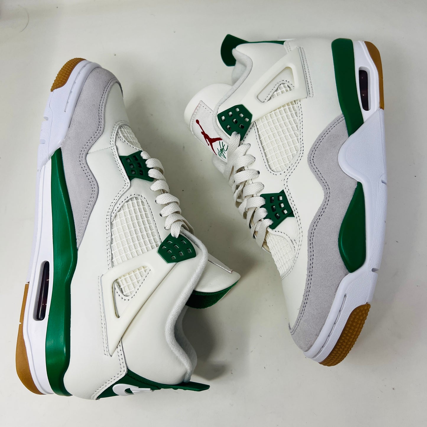 Jordan 4 Retro SB Pine Green