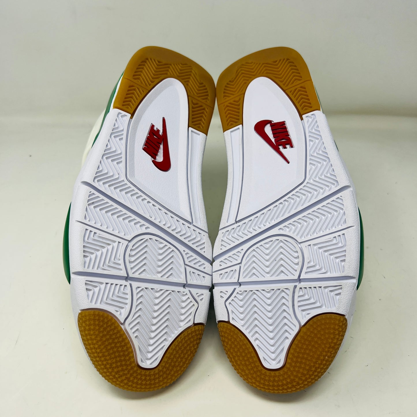 Jordan 4 Retro SB Pine Green