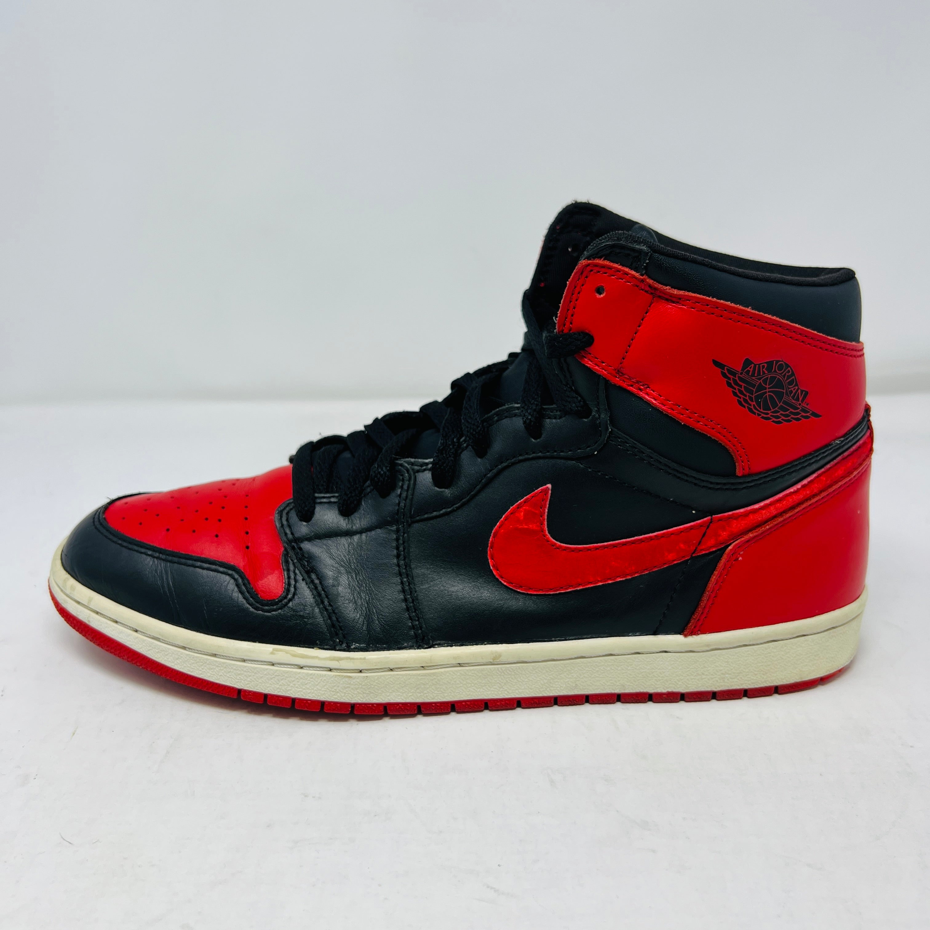 Jordan 1 Retro Bred (2001) – Holy Ground