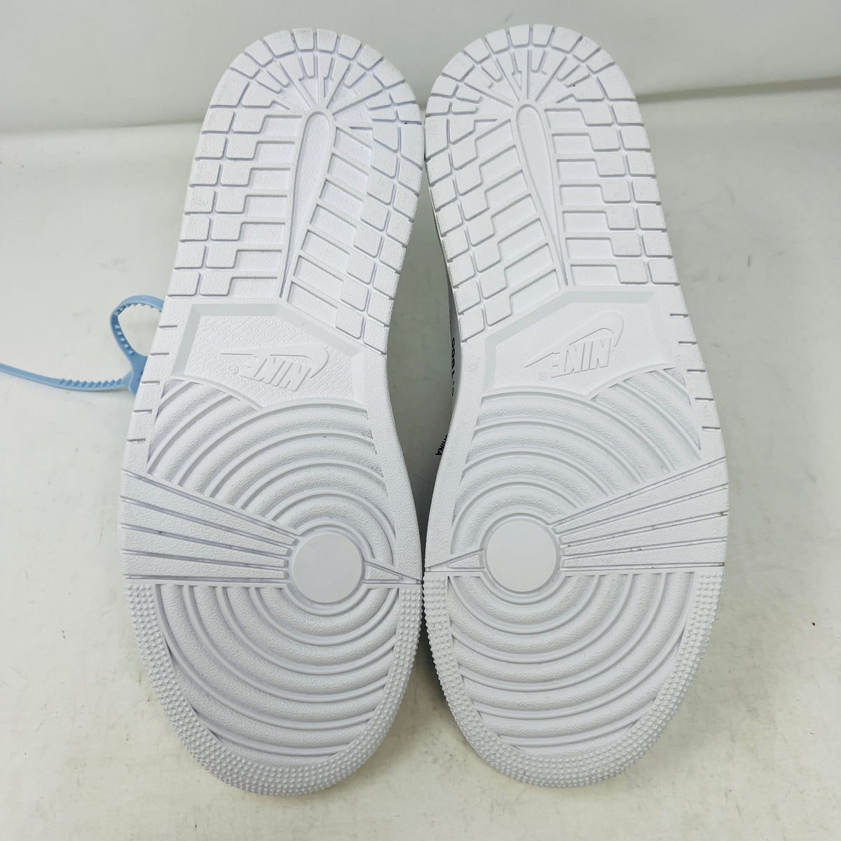 Jordan 1 Retro High Virgil Abloh Archive Alaska