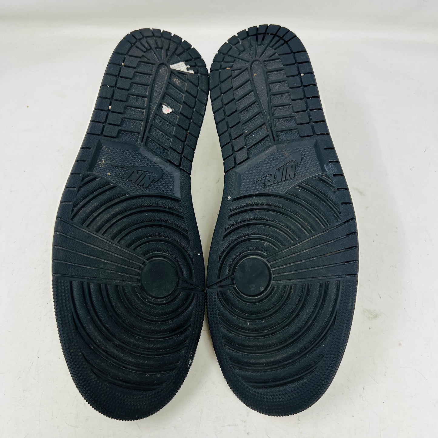 Jordan 1 Retro Low OG Mocha