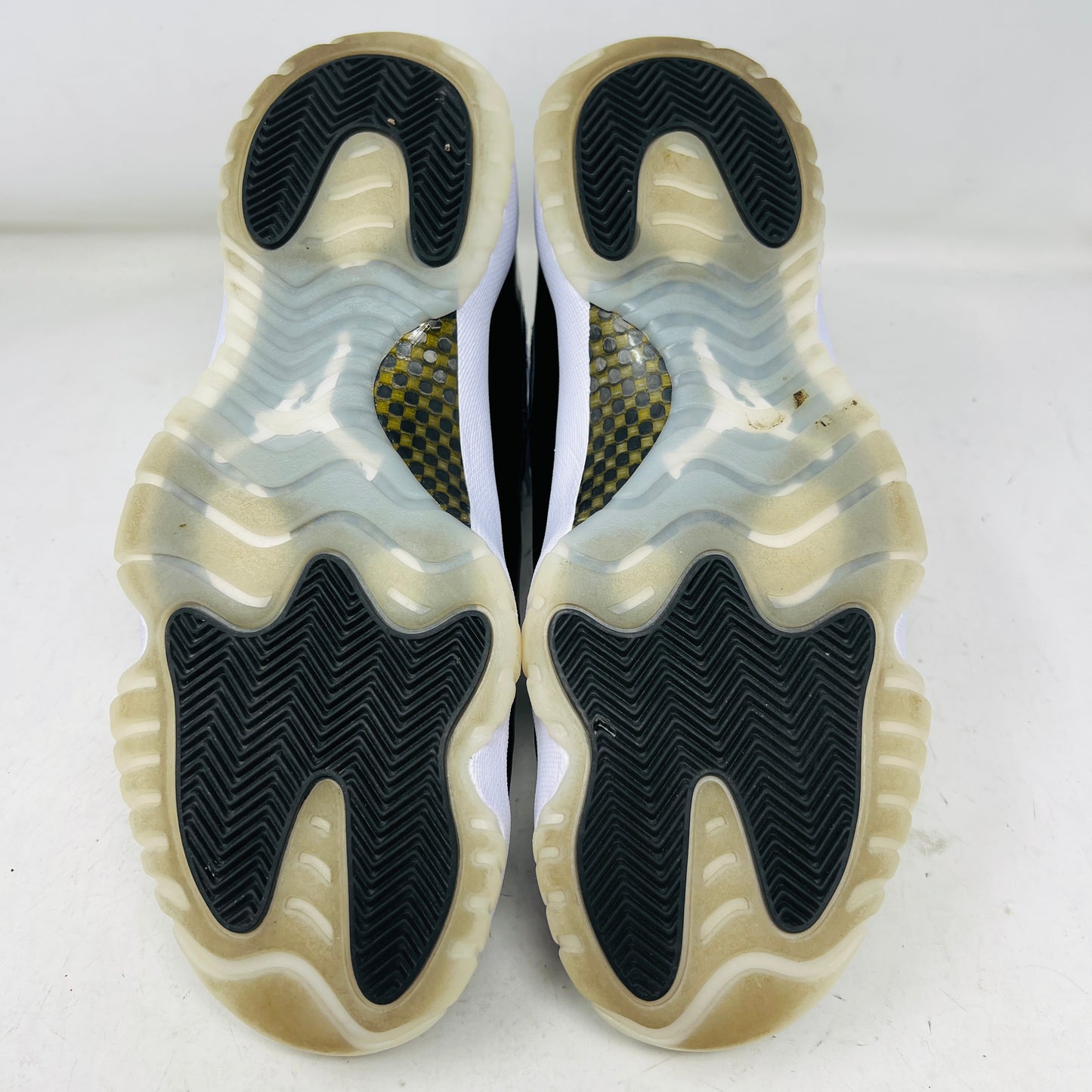 Jordan 11 Retro DMP Gratitude (2023)