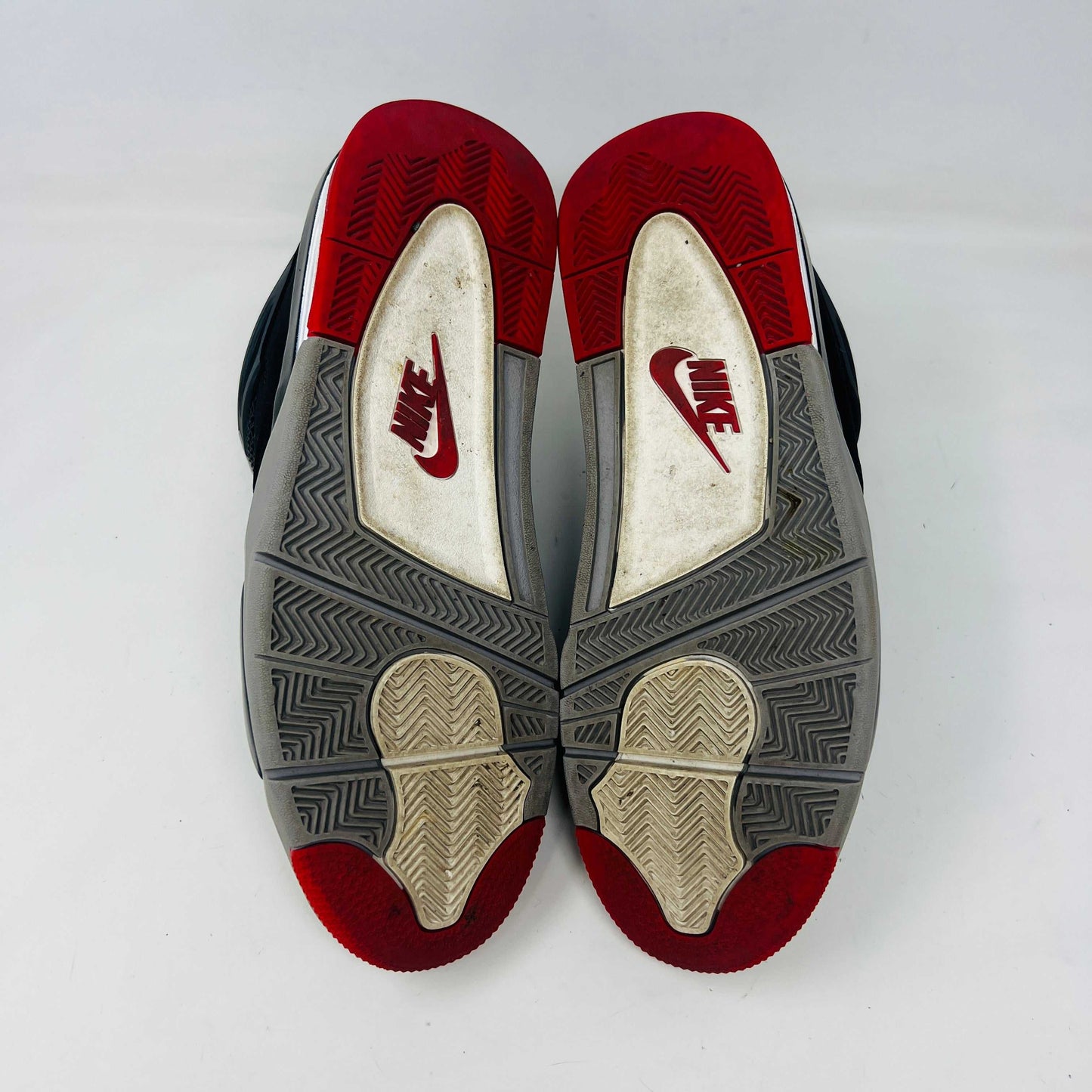 Jordan 4 Retro Bred (2019)