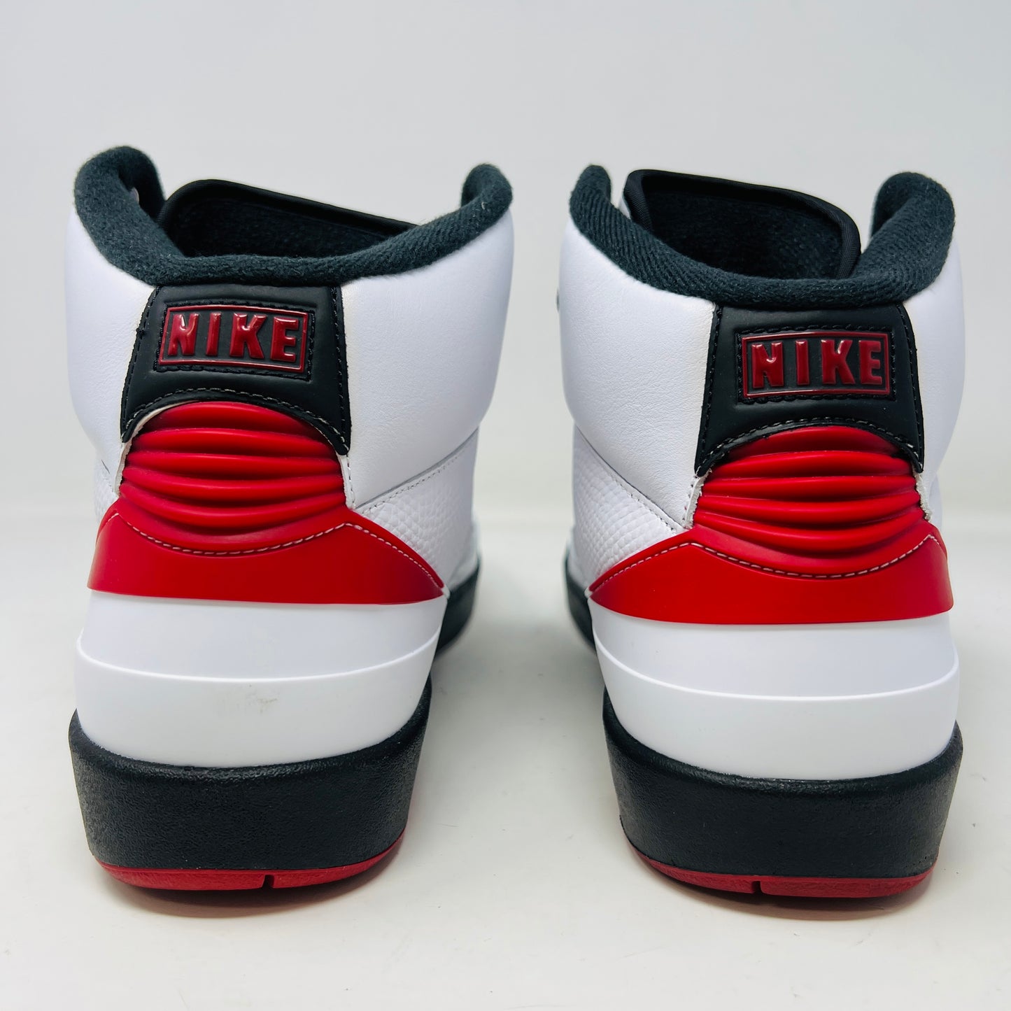 Jordan 2 Retro OG Chicago (2022)