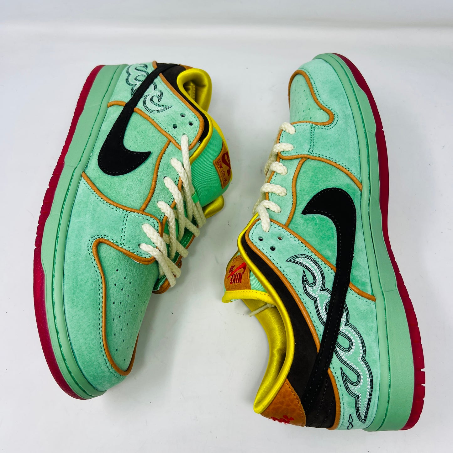 Nike SB Dunk Low Rodeo Tourmaline