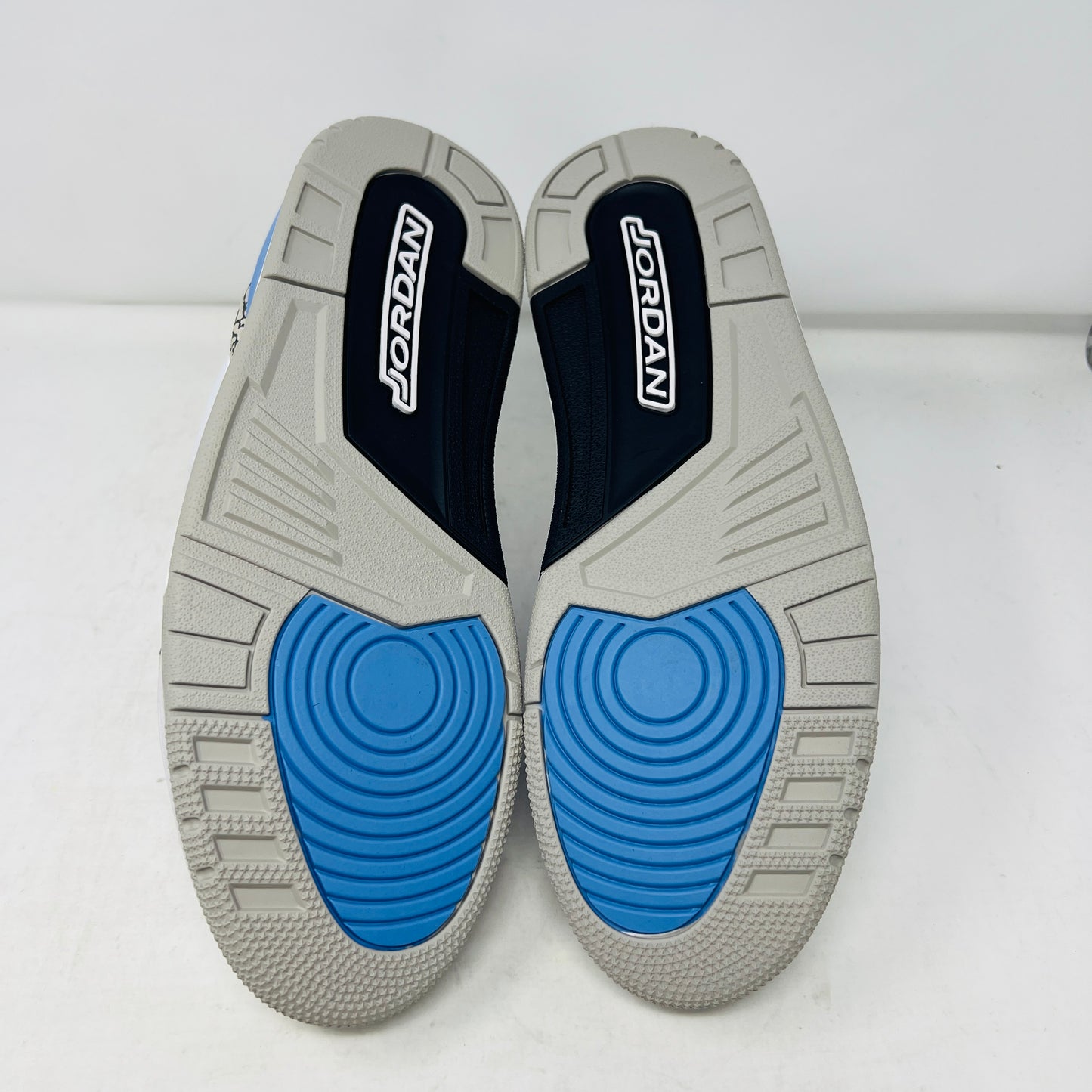 Jordan 3 Retro UNC (2020)