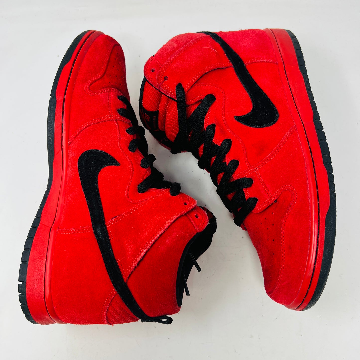 Nike SB Dunk High Red Devil
