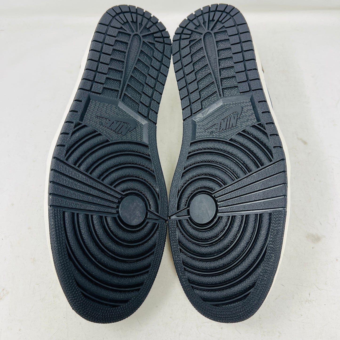 Jordan 1 Retro Low OG Mocha