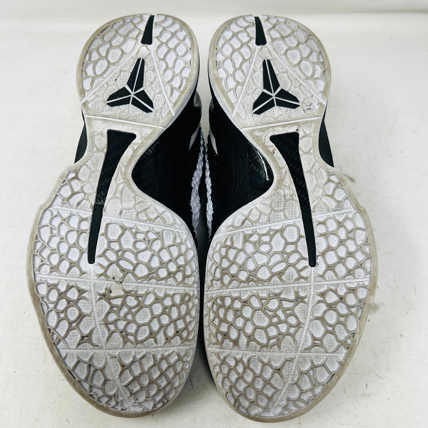 Nike Kobe 6 Protro Mambacita Sweet 16