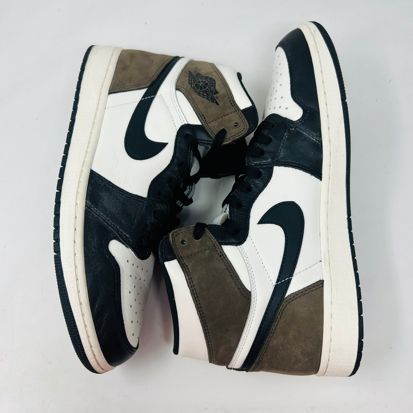 Jordan 1 Retro High Dark Mocha
