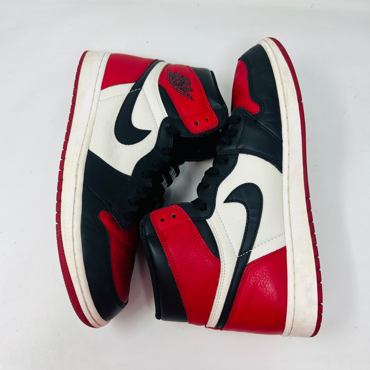 Jordan 1 Retro High Bred Toe