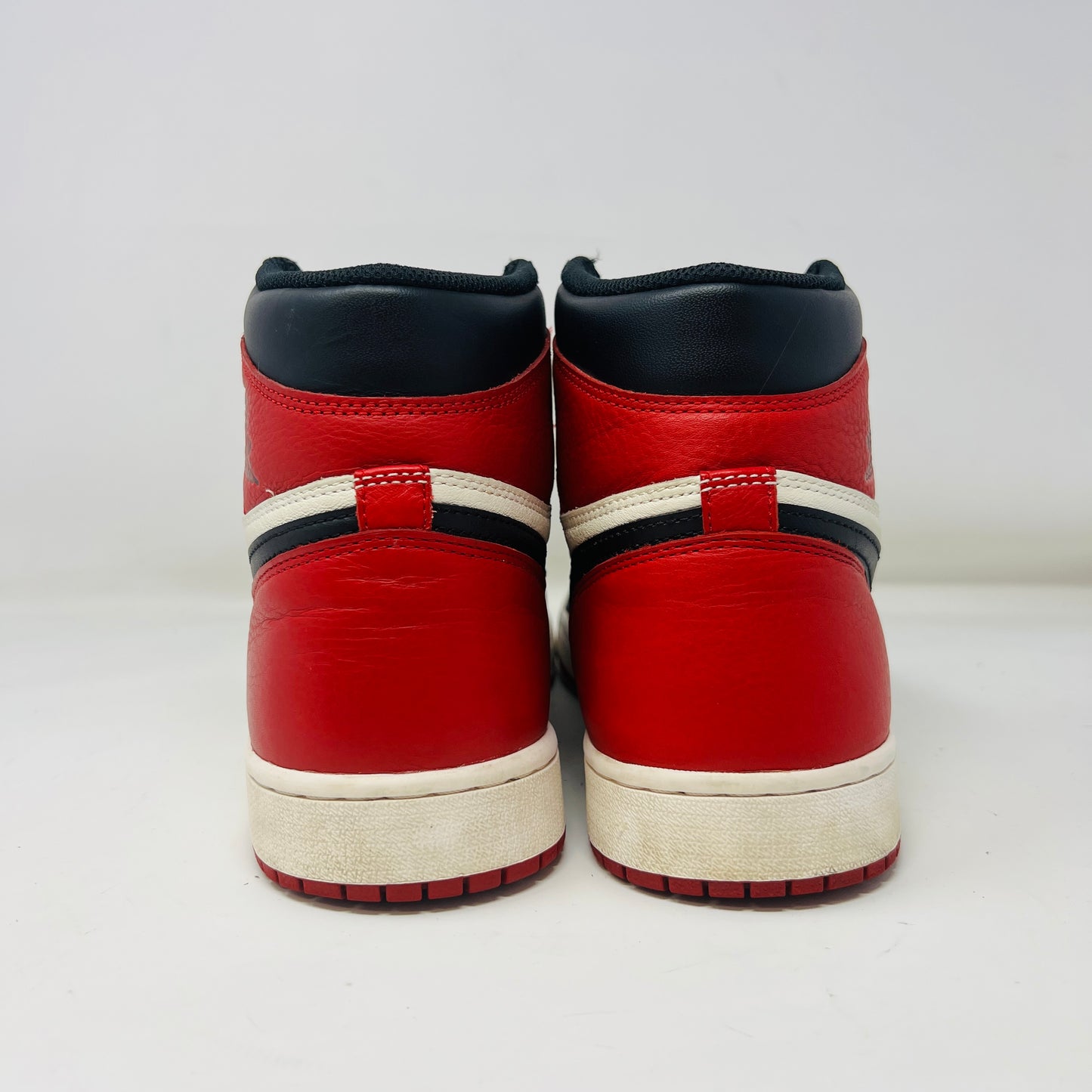 Jordan 1 Retro High Bred Toe