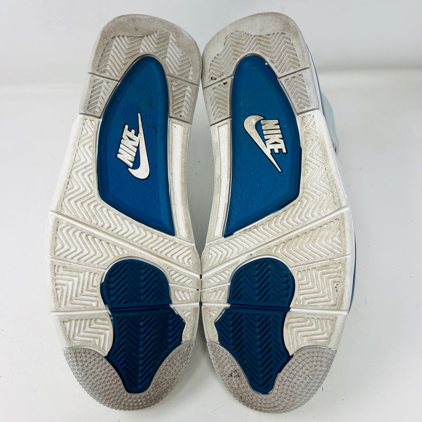 Jordan 4 Retro Military Blue (2024)