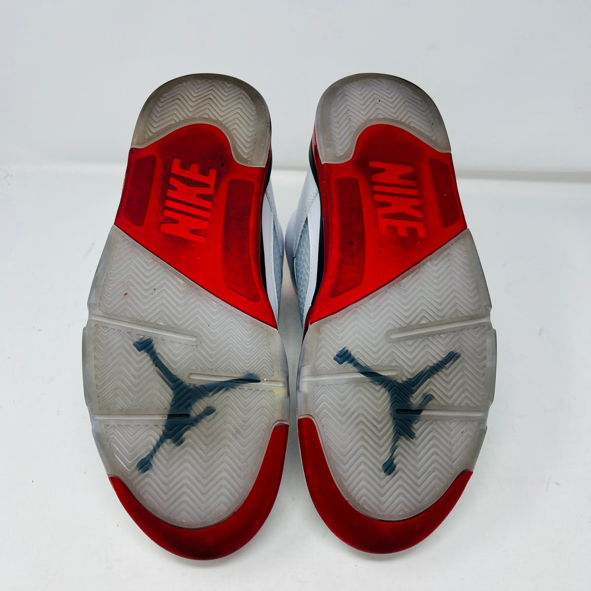 Jordan 5 Retro Fire Red Black Tongue