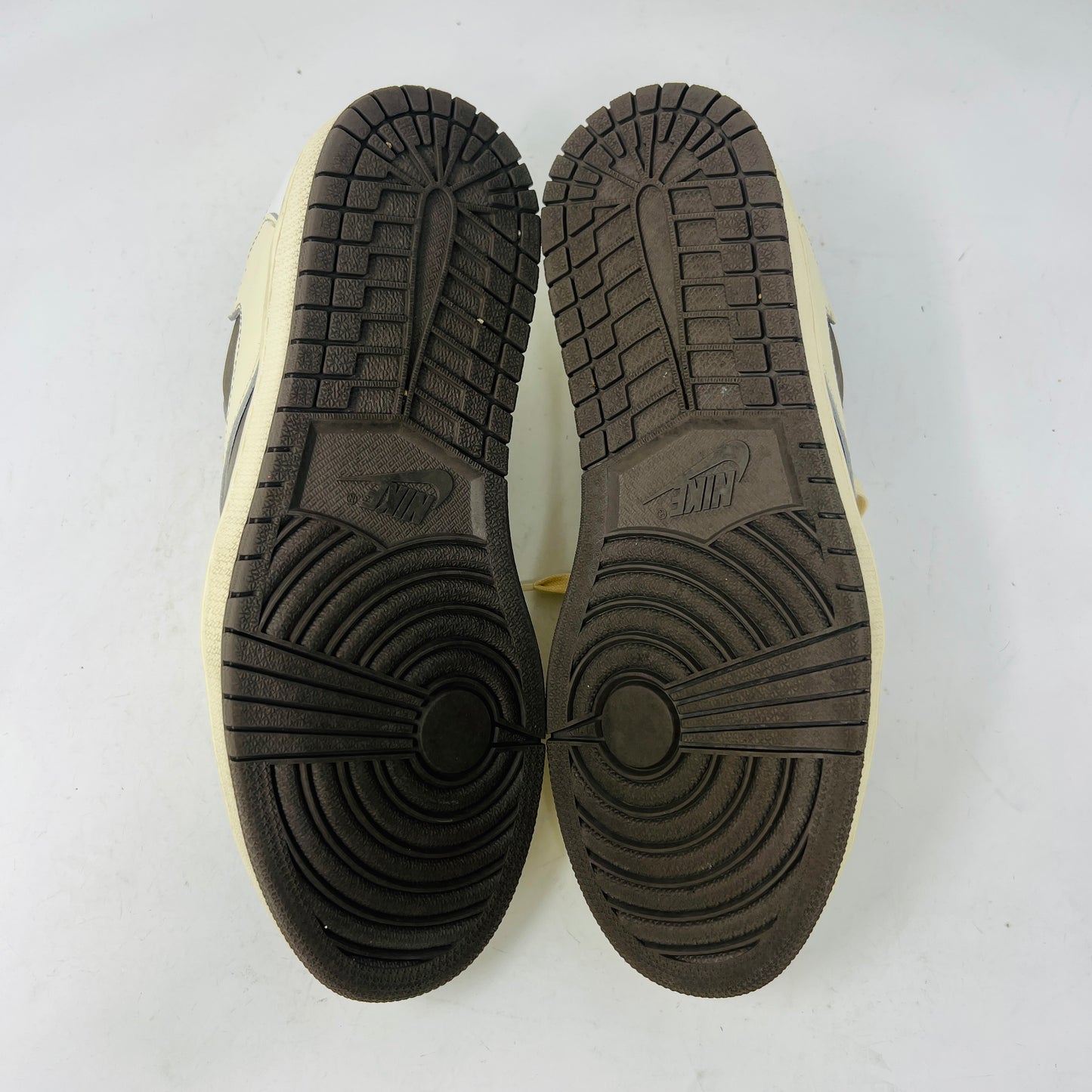 Jordan 1 Retro Low OG SP Travis Scott Reverse Mocha