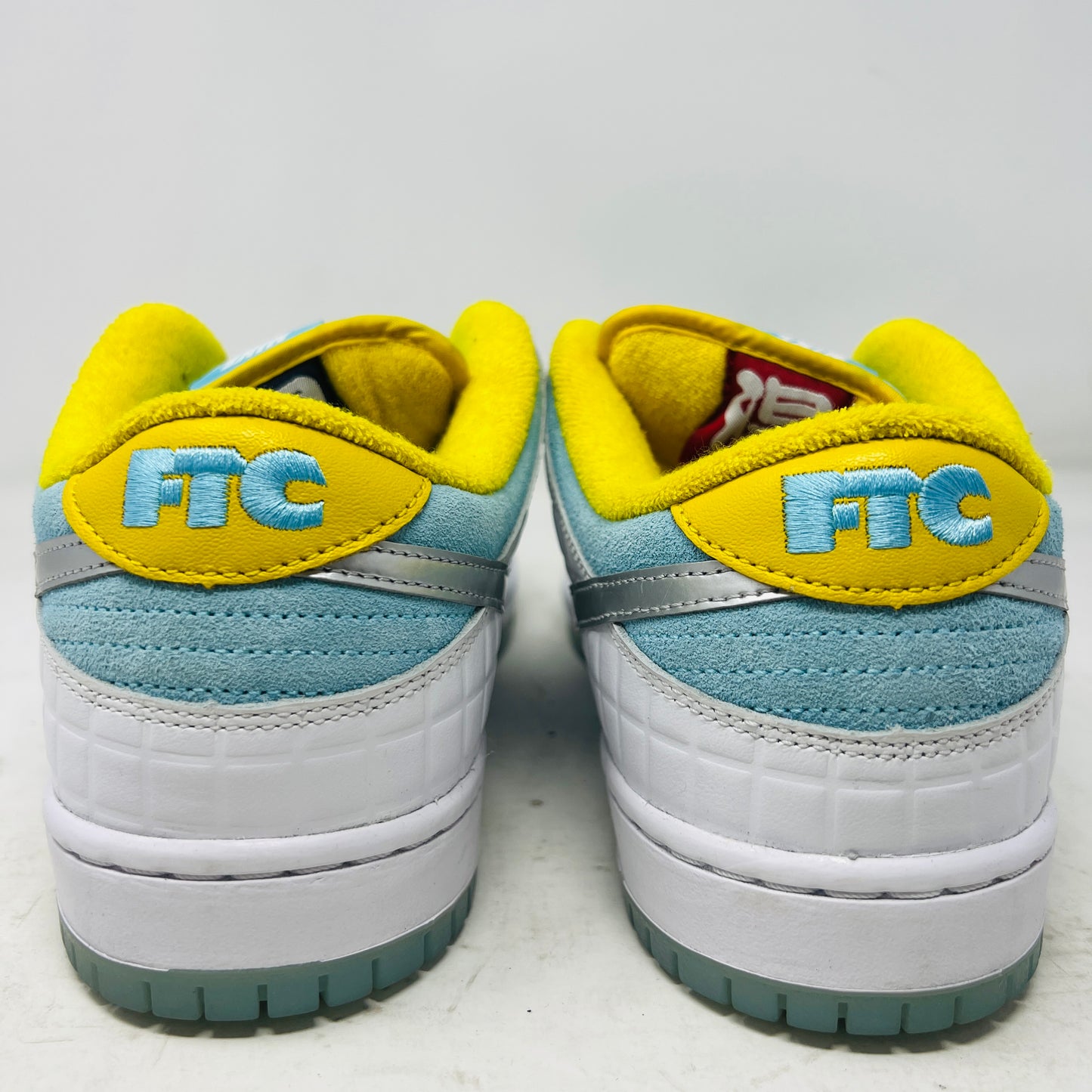 Nike SB Dunk Low FTC Lagoon Pulse