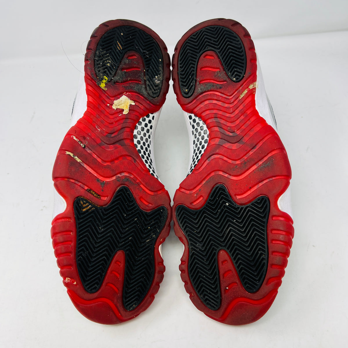 Jordan 11 Retro Playoffs Bred (2019)