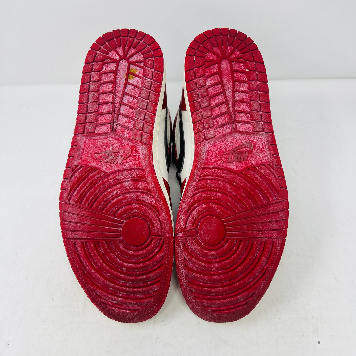 Jordan 1 Retro High OG Chicago Lost and Found