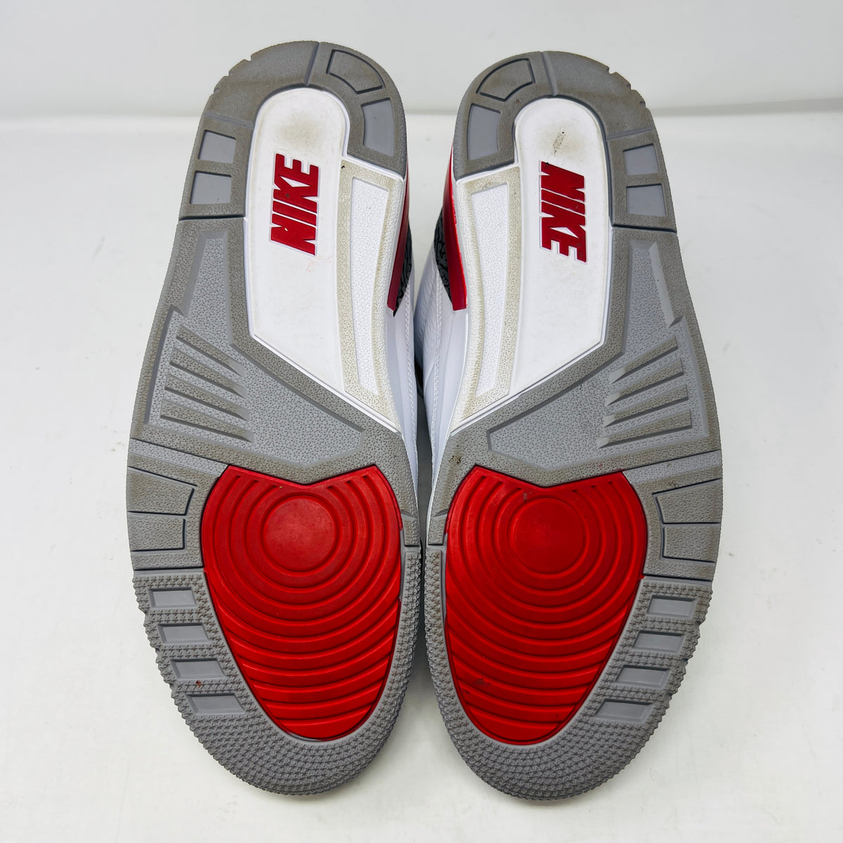 Jordan 3 Retro Fire Red (2022)
