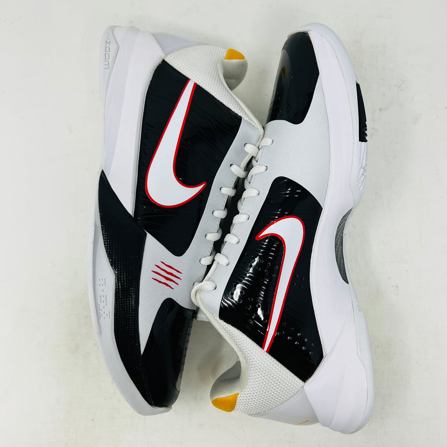 Kobe V Protro Bruce Lee Alternate