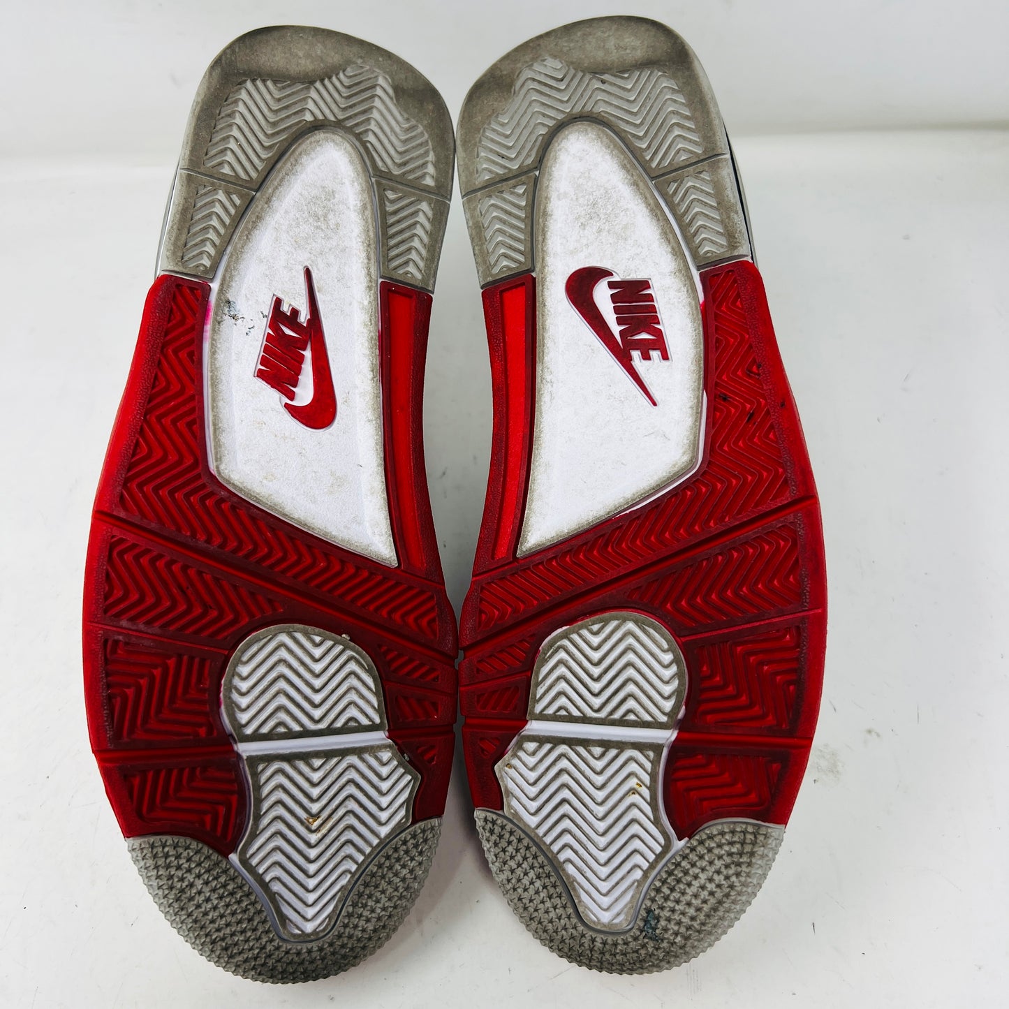 Jordan 4 Retro Fire Red (2020)
