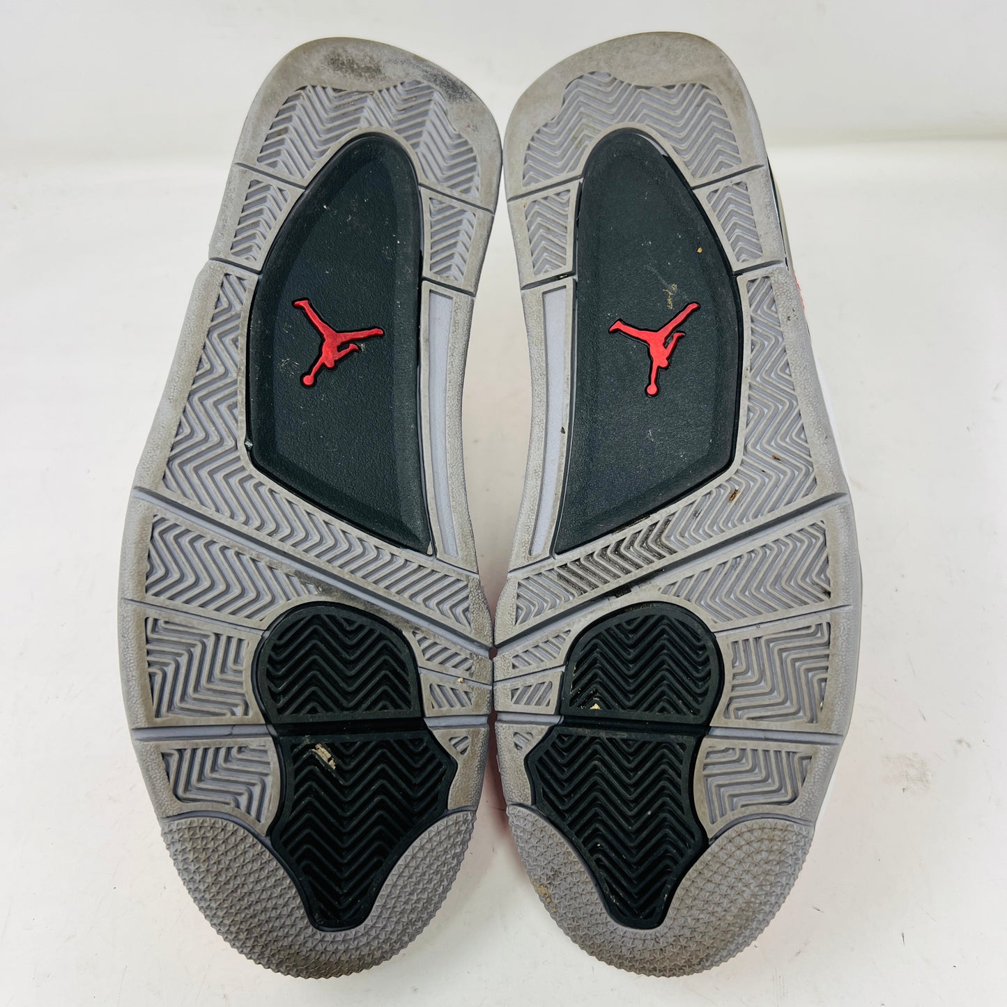 Jordan 4 Retro Toro Bravo