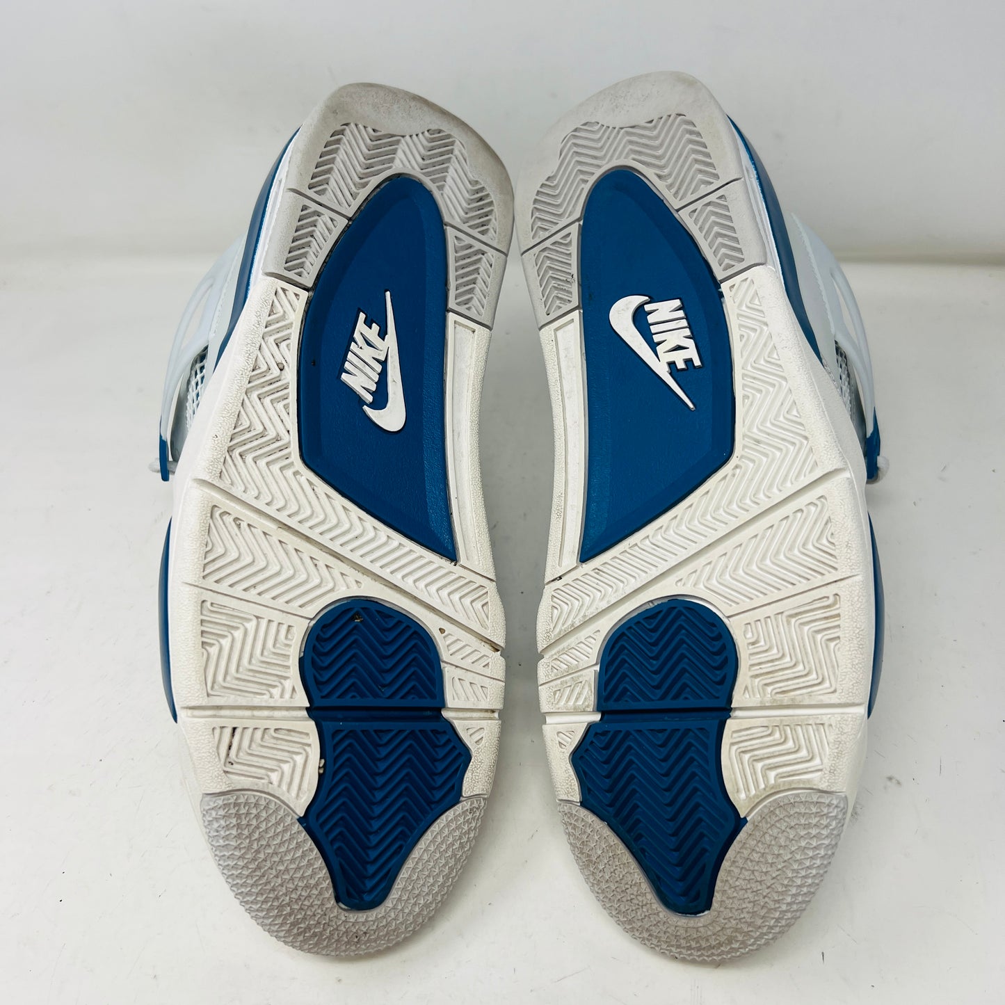 Jordan 4 Retro Military Blue (2024)