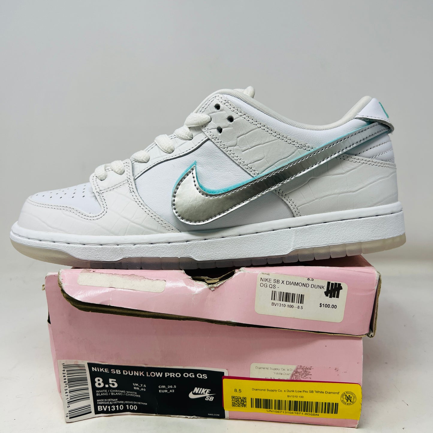 Nike SB Dunk Low Diamond Supply Co. White Diamond