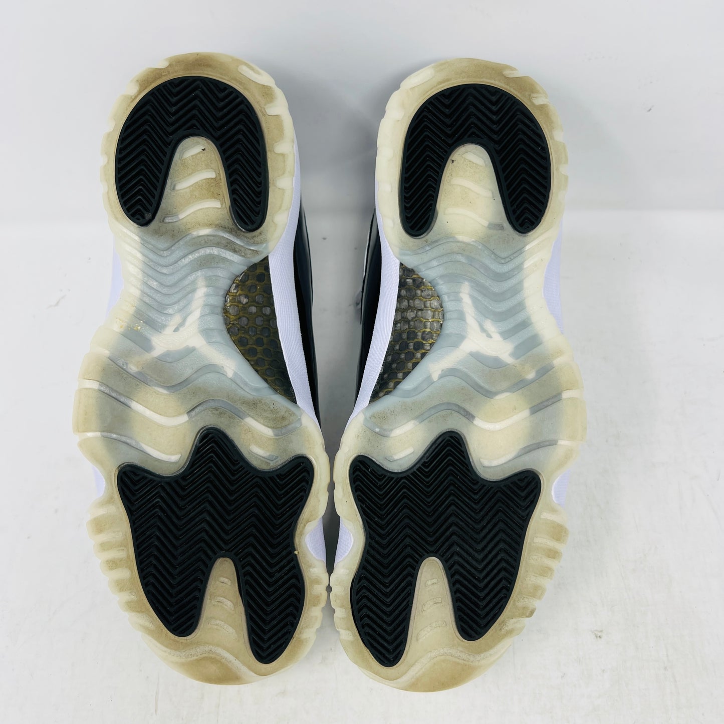 Jordan 11 Retro DMP Gratitude (2023)