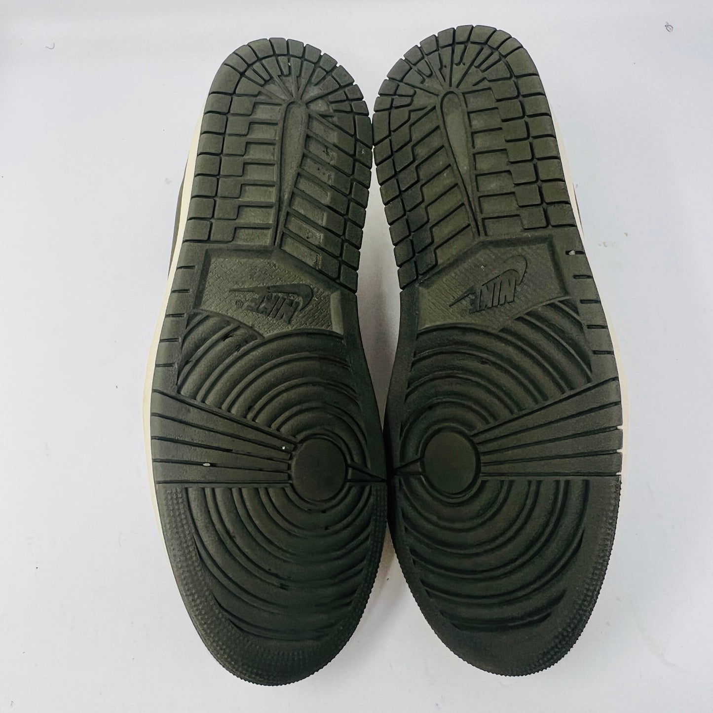 Jordan 1 Retro Low OG SP Travis Scott Olive (Women's)