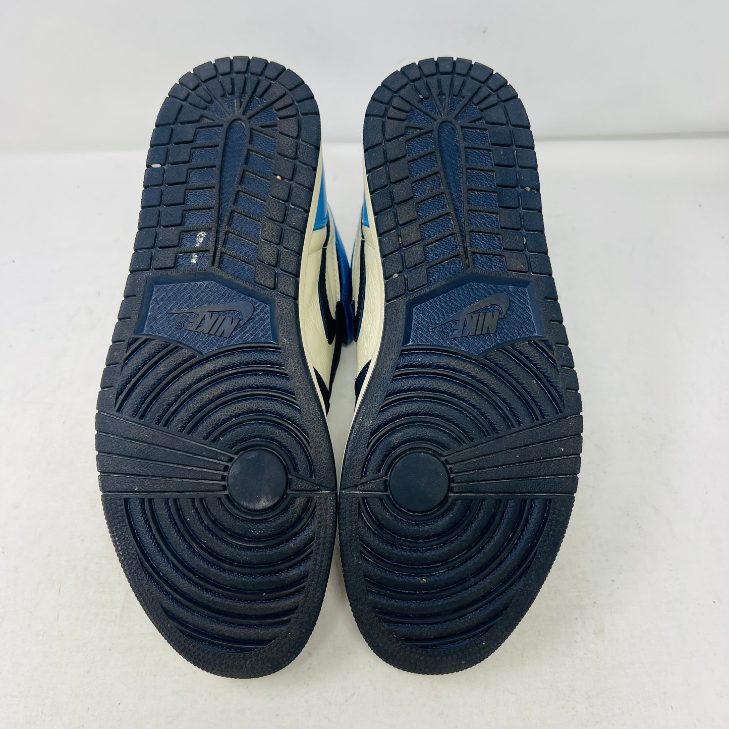 Jordan 1 Retro High Obsidian