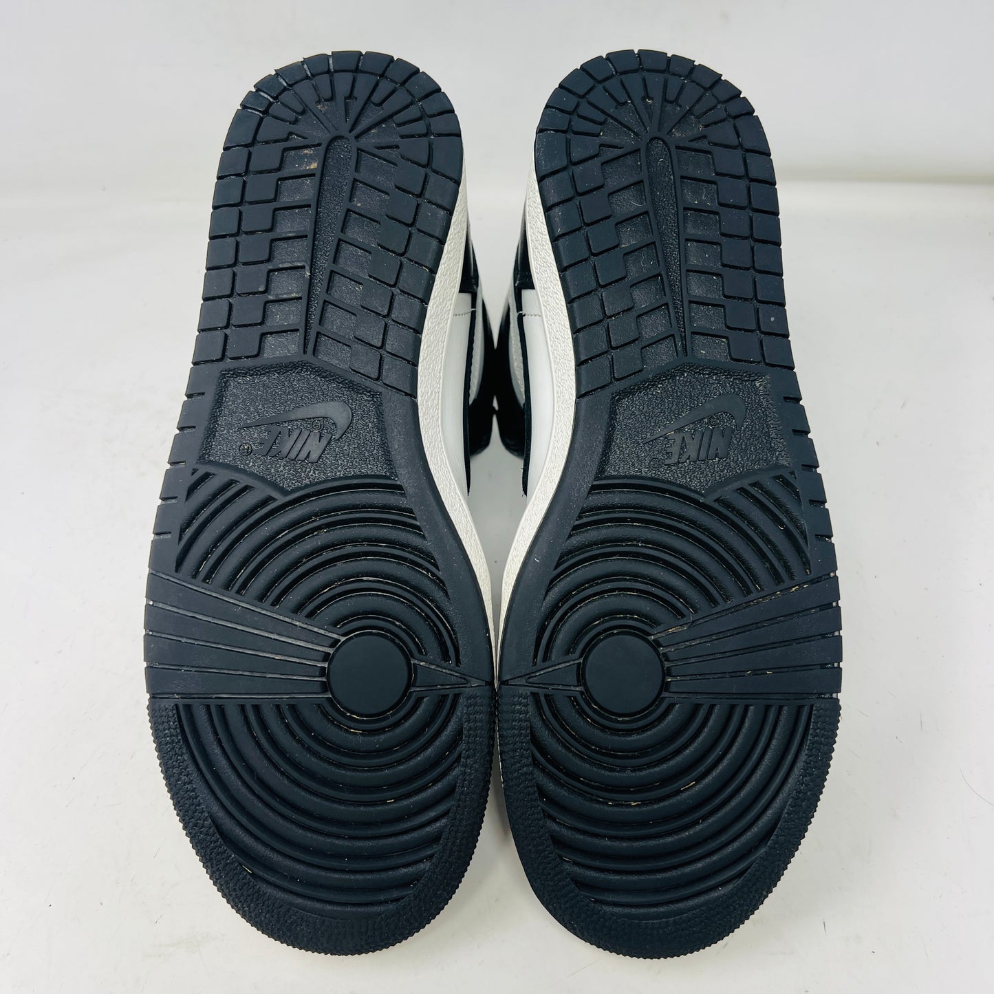 Jordan 1 Retro High '85 Black White (2023)