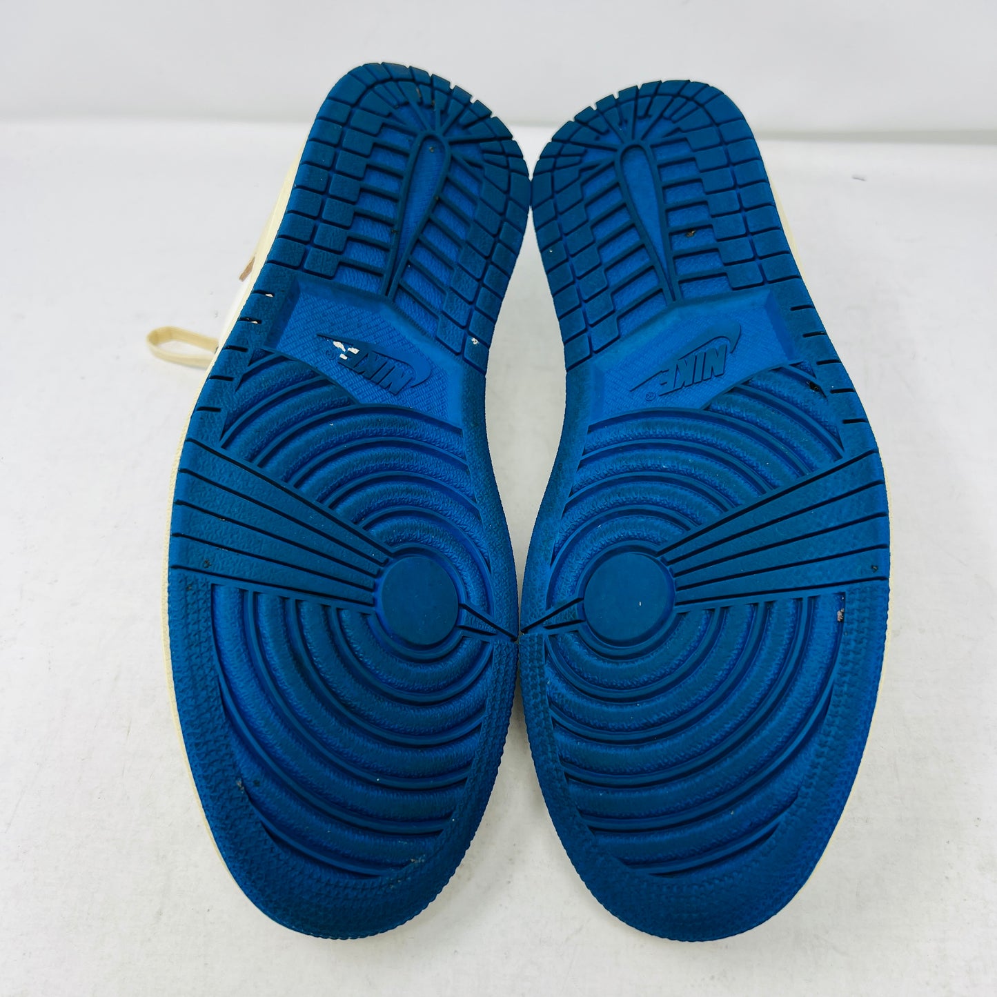 Jordan 1 Retro Low OG SP Fragment x Travis Scott