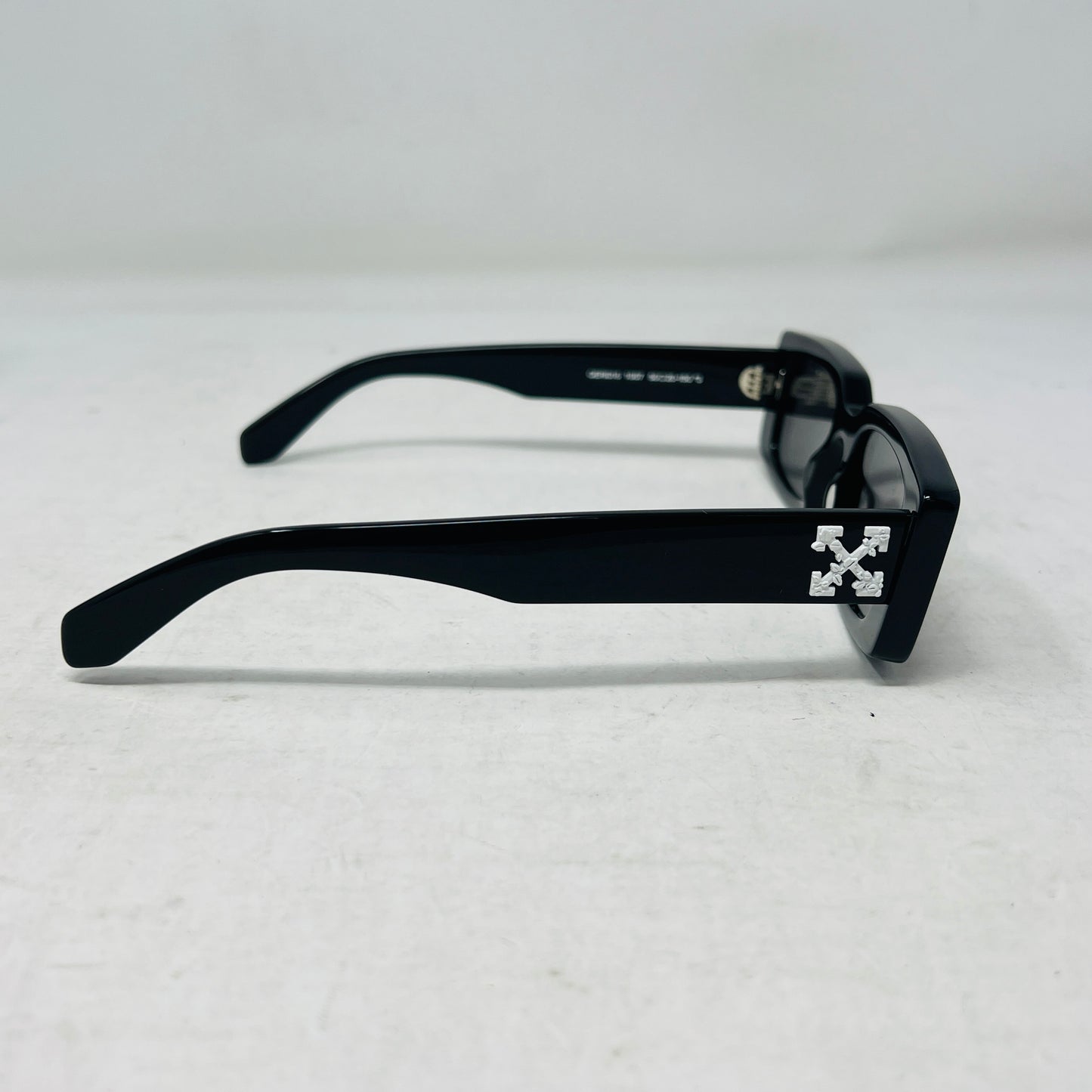 OFF-WHITE Arthur Square Frame Sunglasses