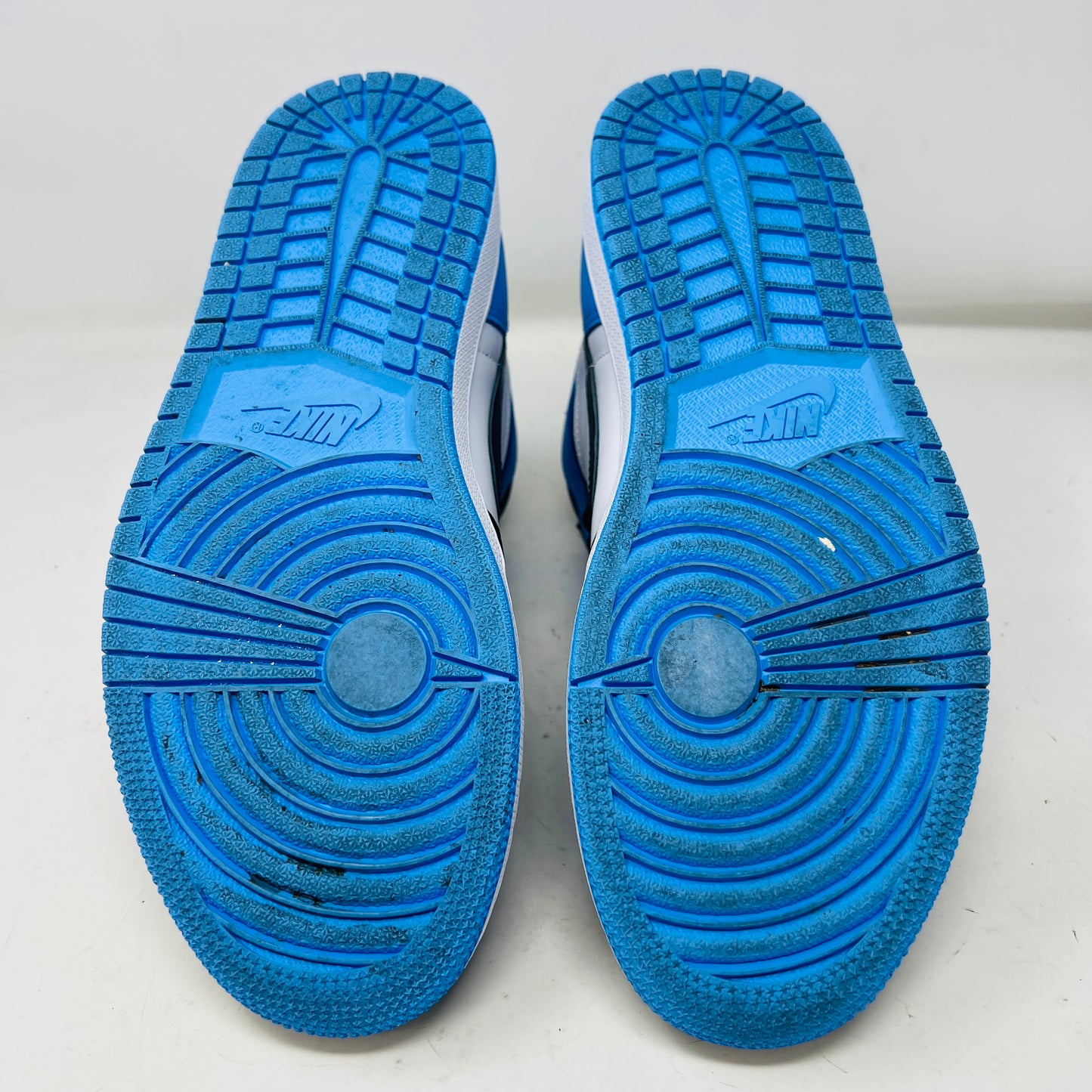 Jordan 1 Retro High OG UNC Toe