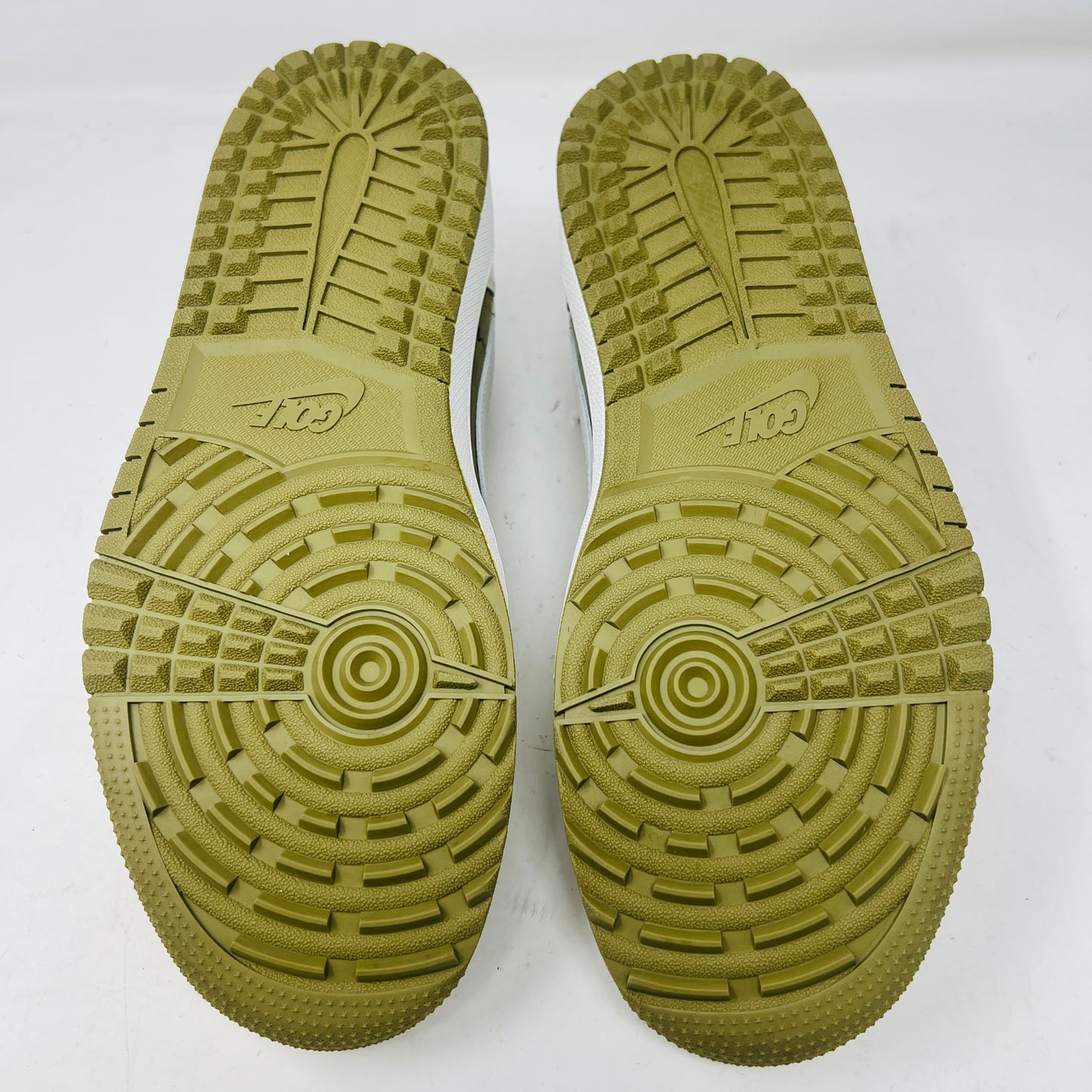 Jordan 1 Retro Low Golf Travis Scott Neutral Olive