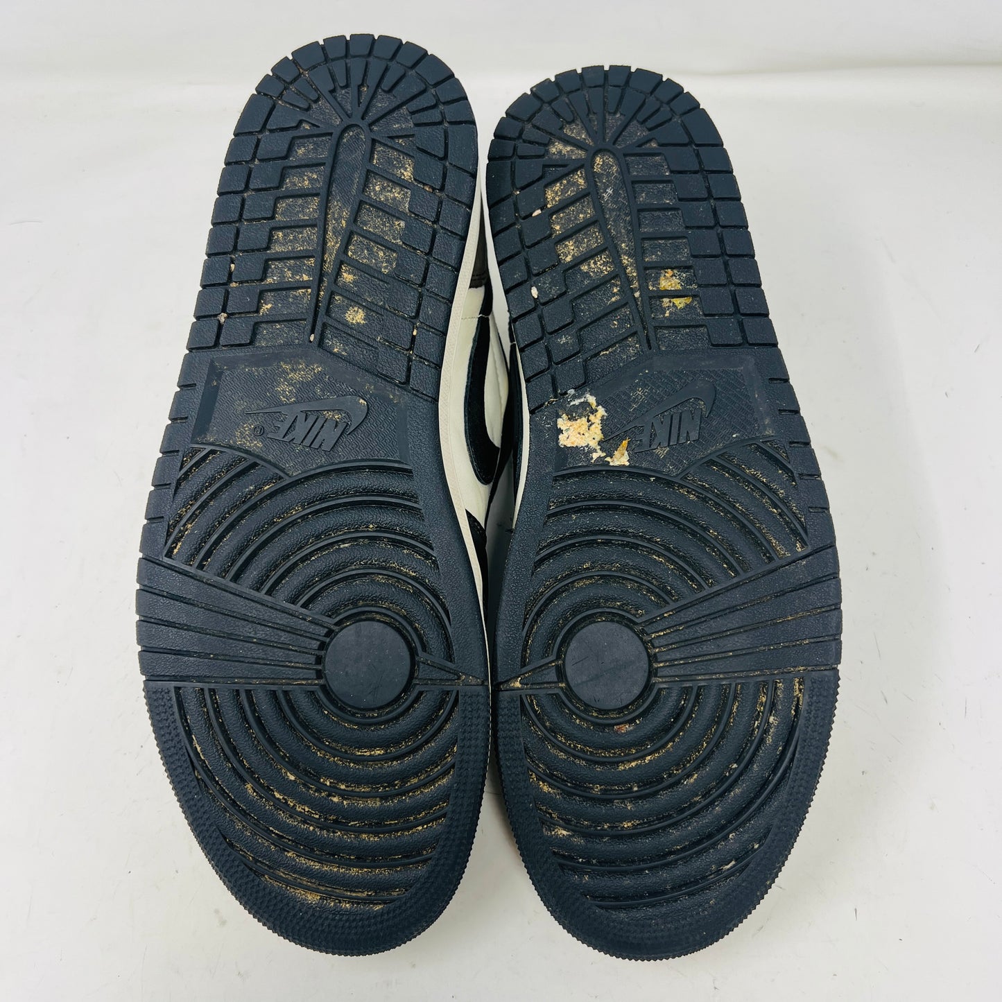 Jordan 1 Retro Low OG Mocha