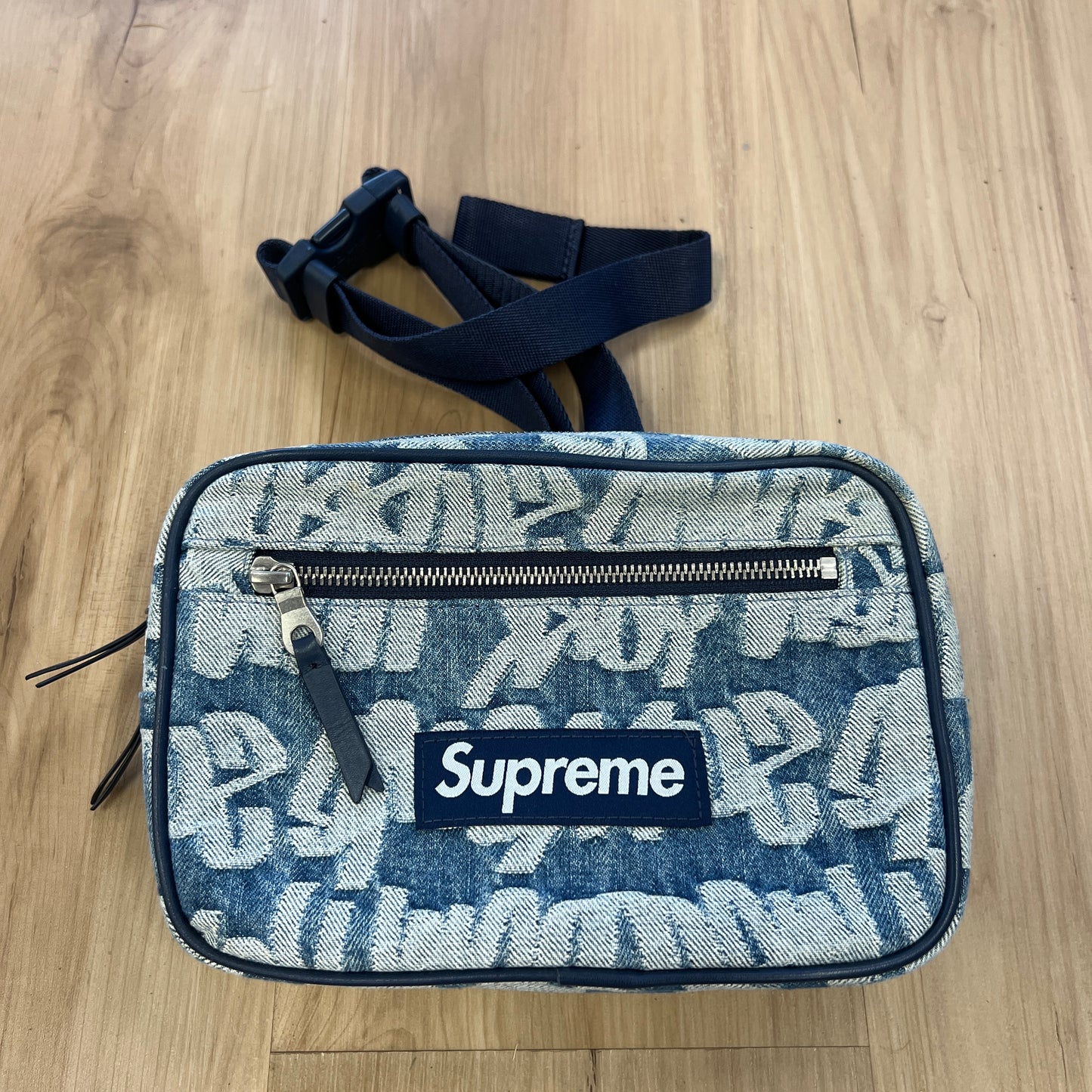 Supreme Fat Tip Jacquard Denim Waist Bag Blue