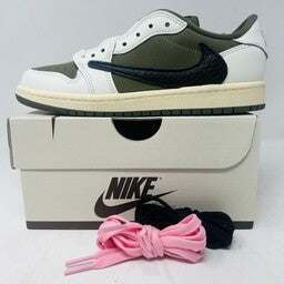 Jordan 1 Retro Low OG SP Travis Scott Medium Olive PS with accessories and box, 2024 edition.