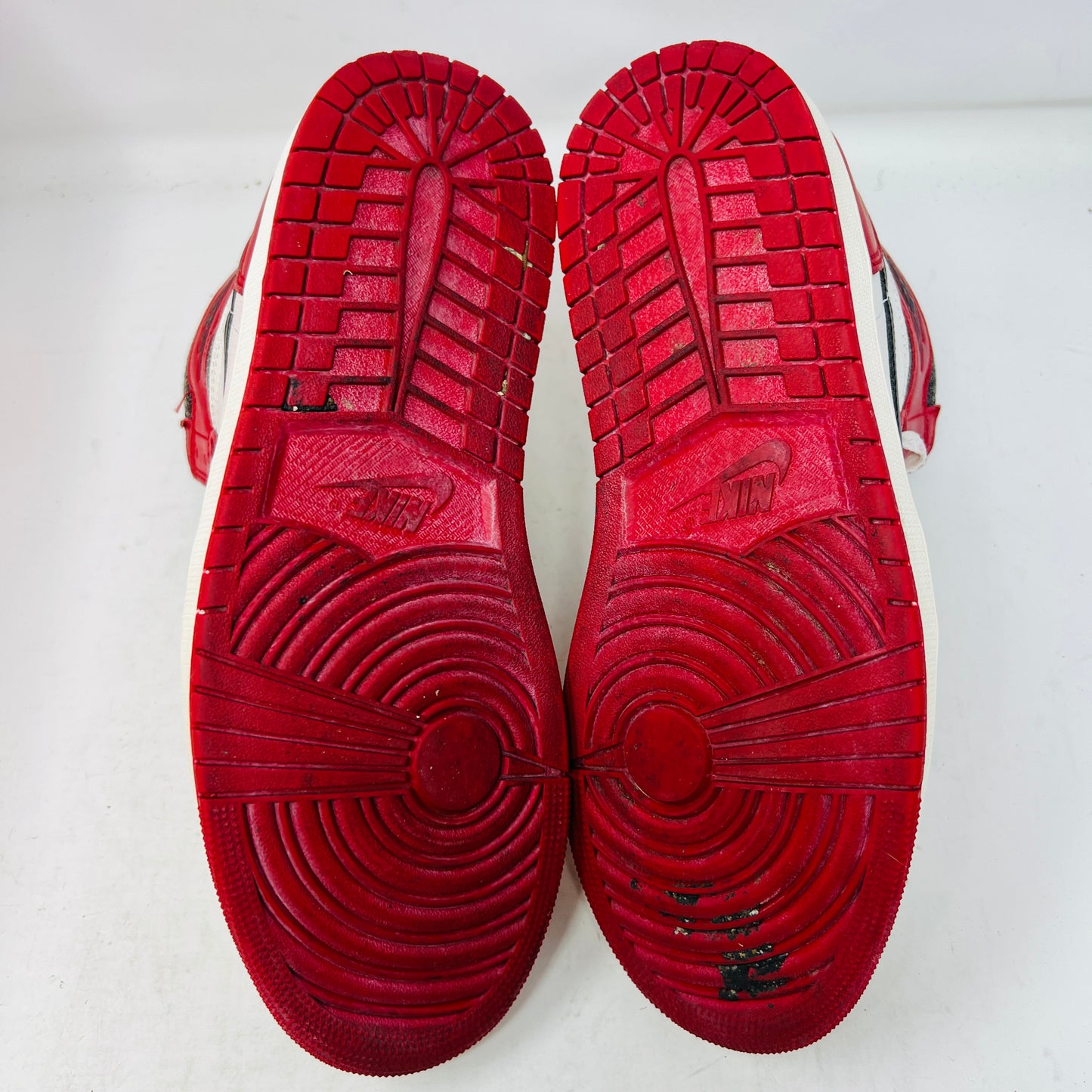 Jordan 1 Retro High OG Chicago Lost and Found