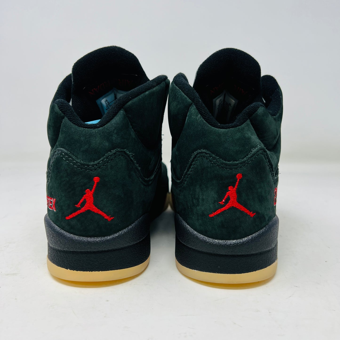 Jordan 5 Retro Gore-Tex Off Noir (Women's)