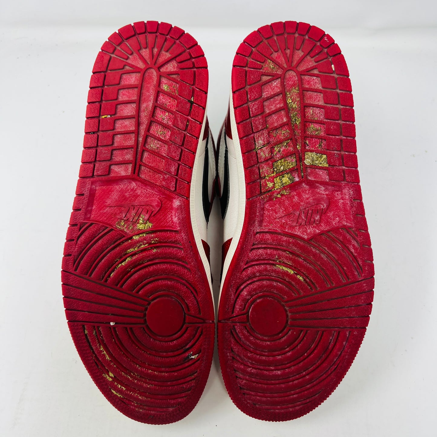 Jordan 1 Retro High OG Chicago Lost and Found