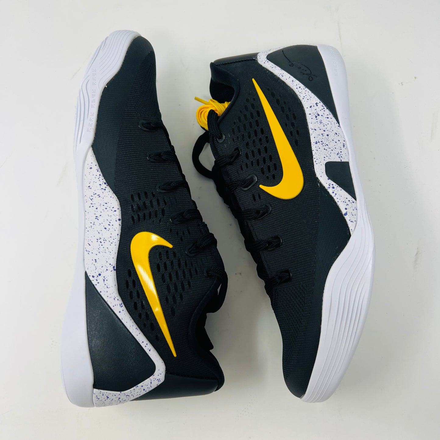 Nike Kobe 9 EM Low Protro TB Black University Gold