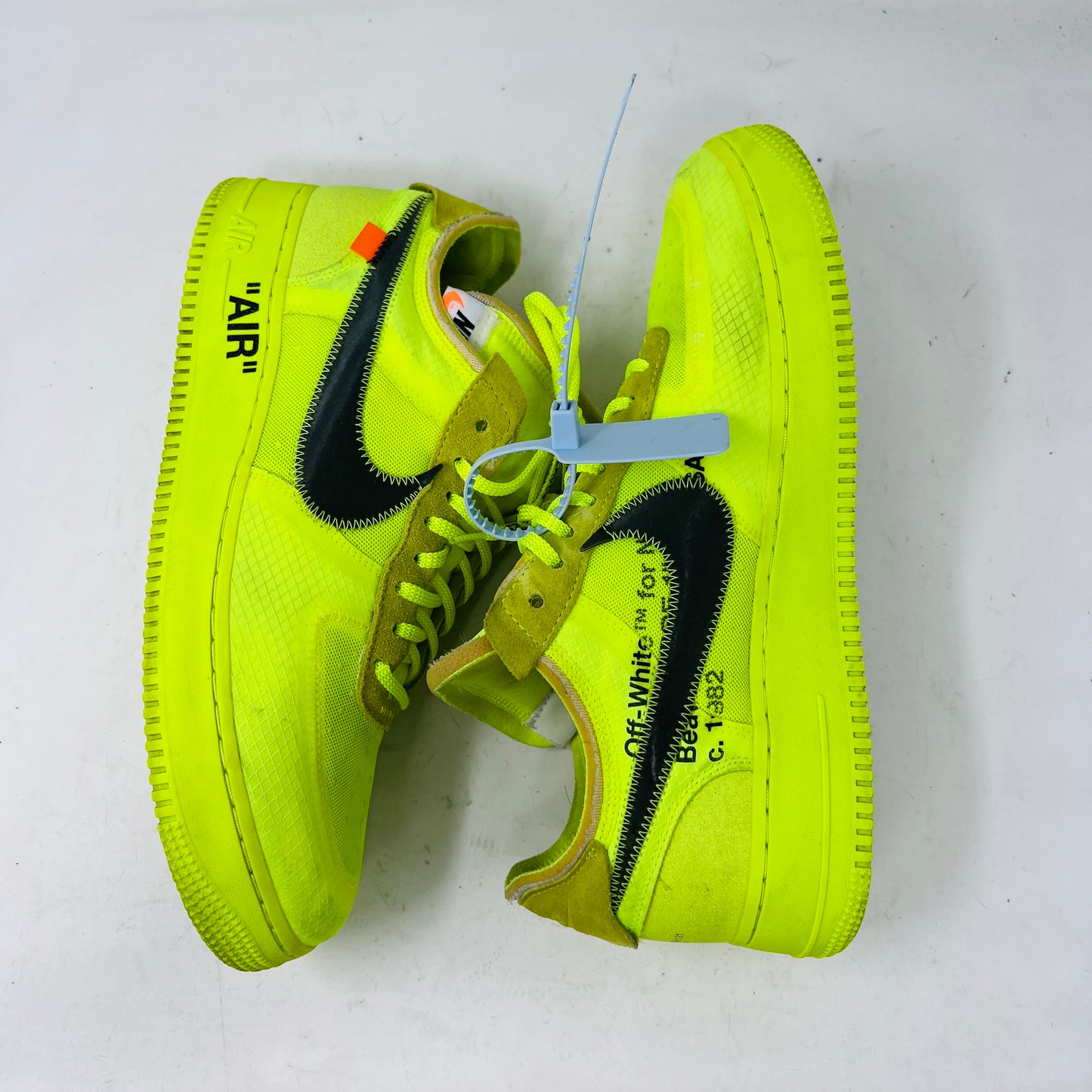 Nike Air Force 1 Low Off-White Volt