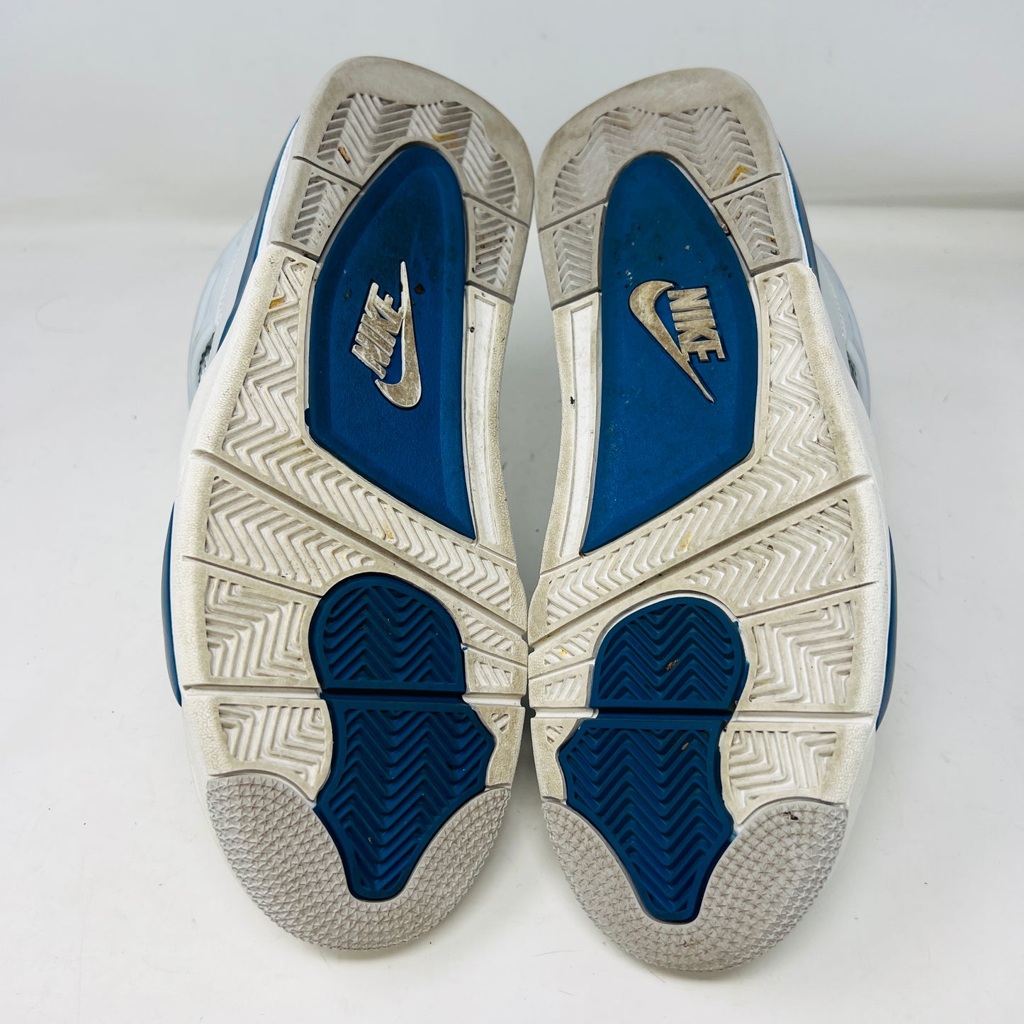 Jordan 4 Retro Military Blue (2024)